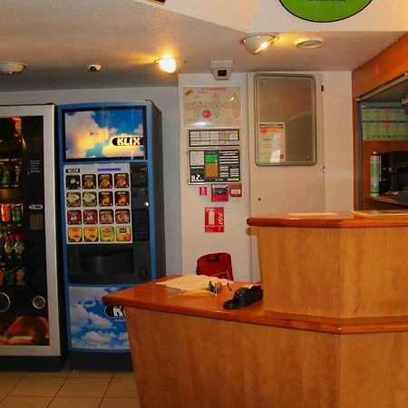 Lemon Hotel - Mery Sur Oise/Cergy Exteriör bild