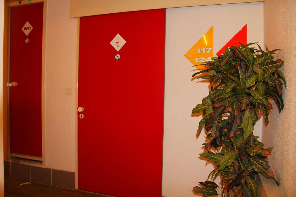 Lemon Hotel - Mery Sur Oise/Cergy Exteriör bild